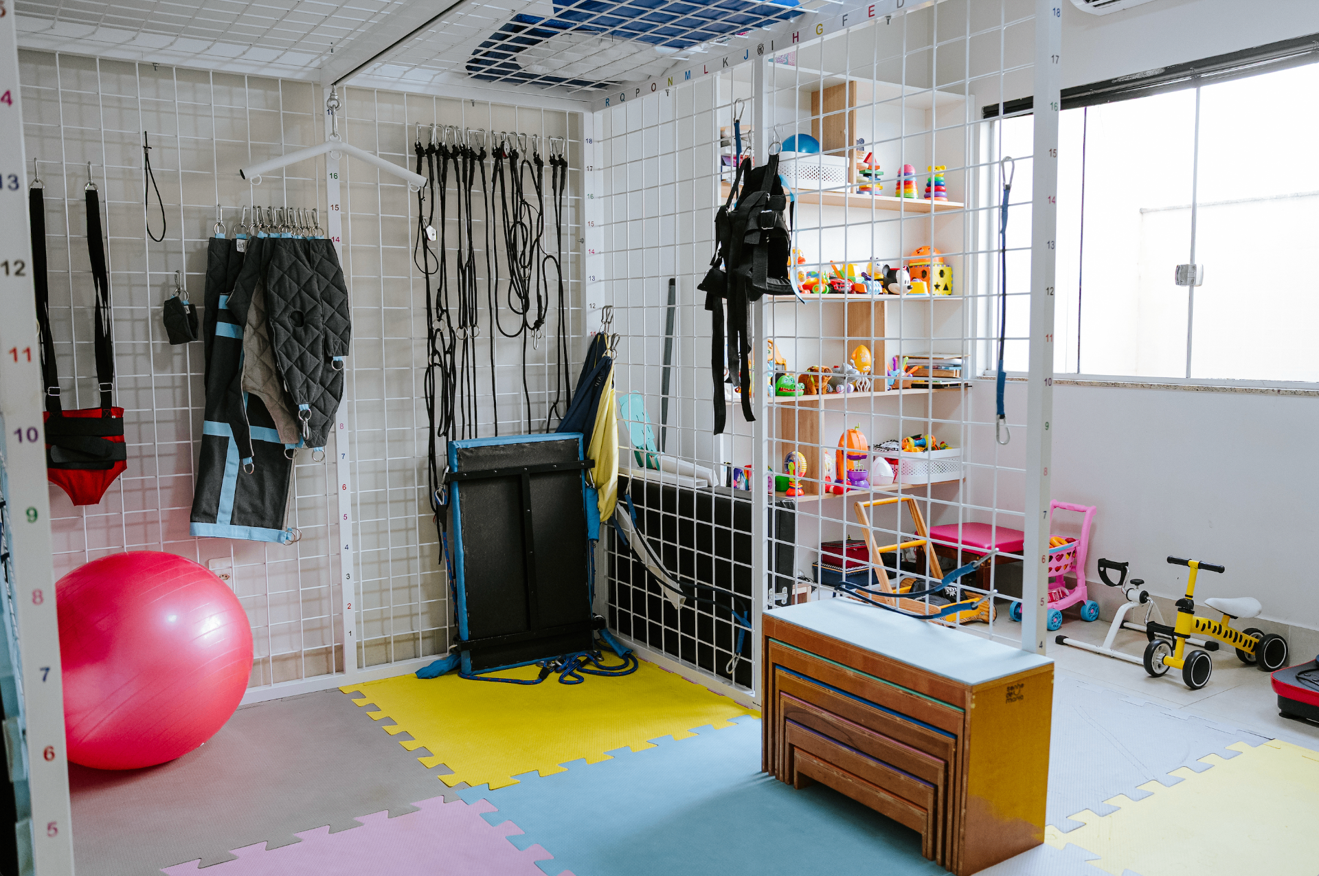 Espaço acolhedor da clínica Pedfisio